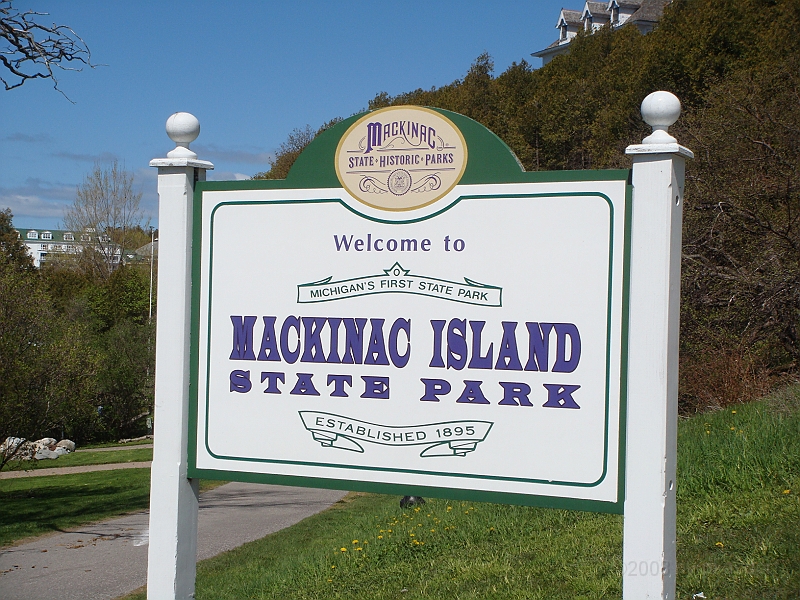 097 Memorial Day [2008 May 23].JPG - Scenes from Mackinac Island.